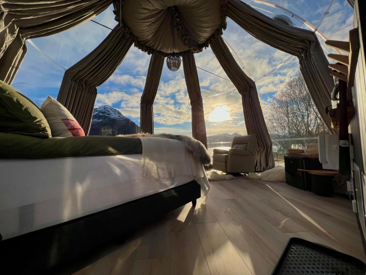 Lofoten Glampingdome Myrland Екстериор снимка