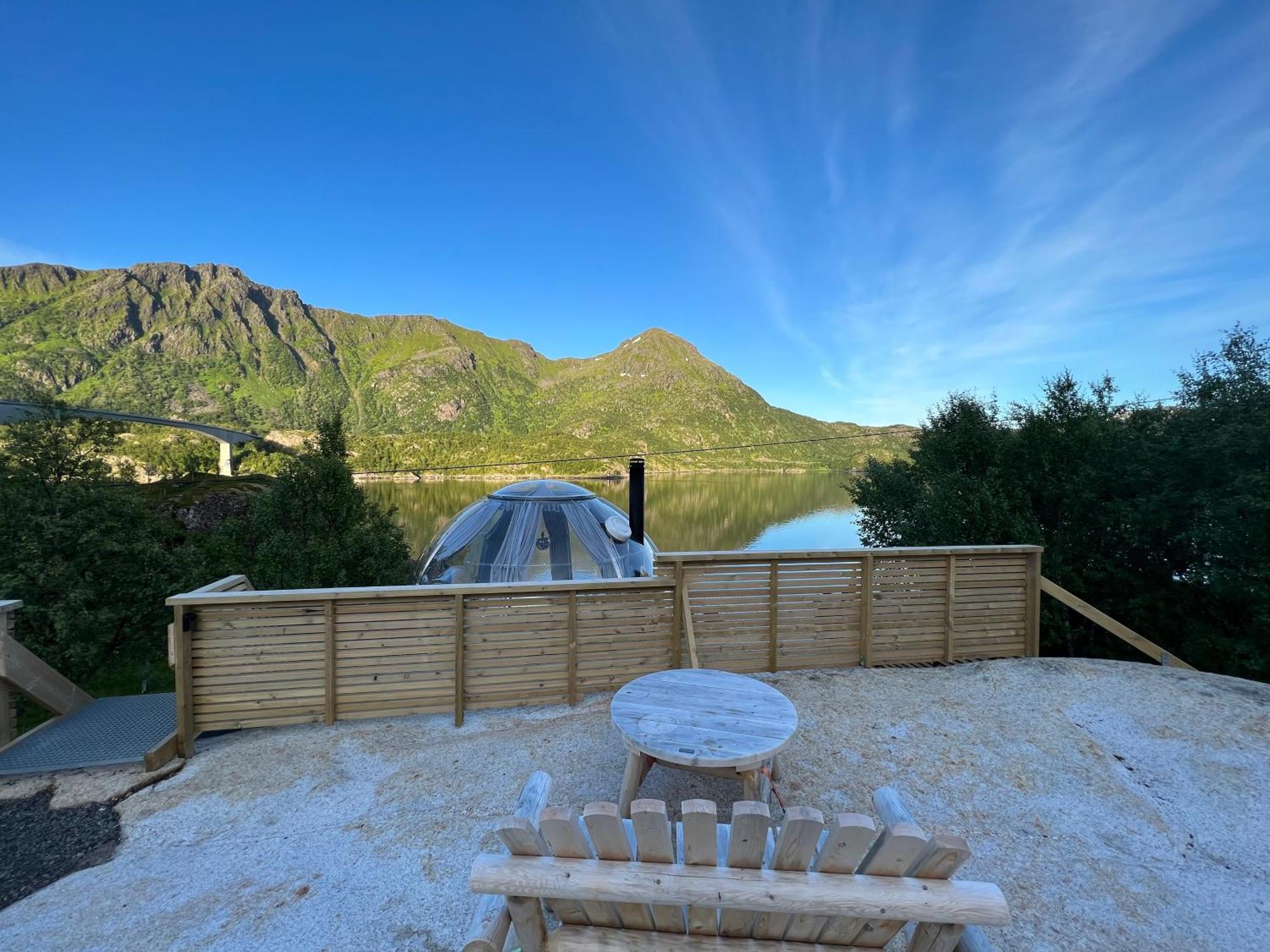 Lofoten Glampingdome Myrland Екстериор снимка